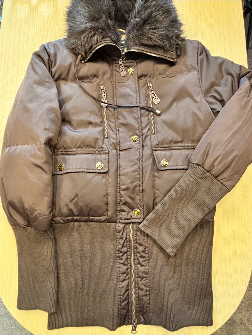 Rocawear VTG Y2K Chocolate Brown Faux Fur Trim Cropped Down Puffer Bomber Sz L